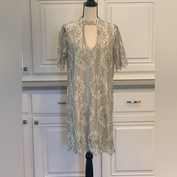 Socialite ~ Boho Stitching Dress Keyhole Front & Back Raw Hem Size Medium - Picture 3 of 17